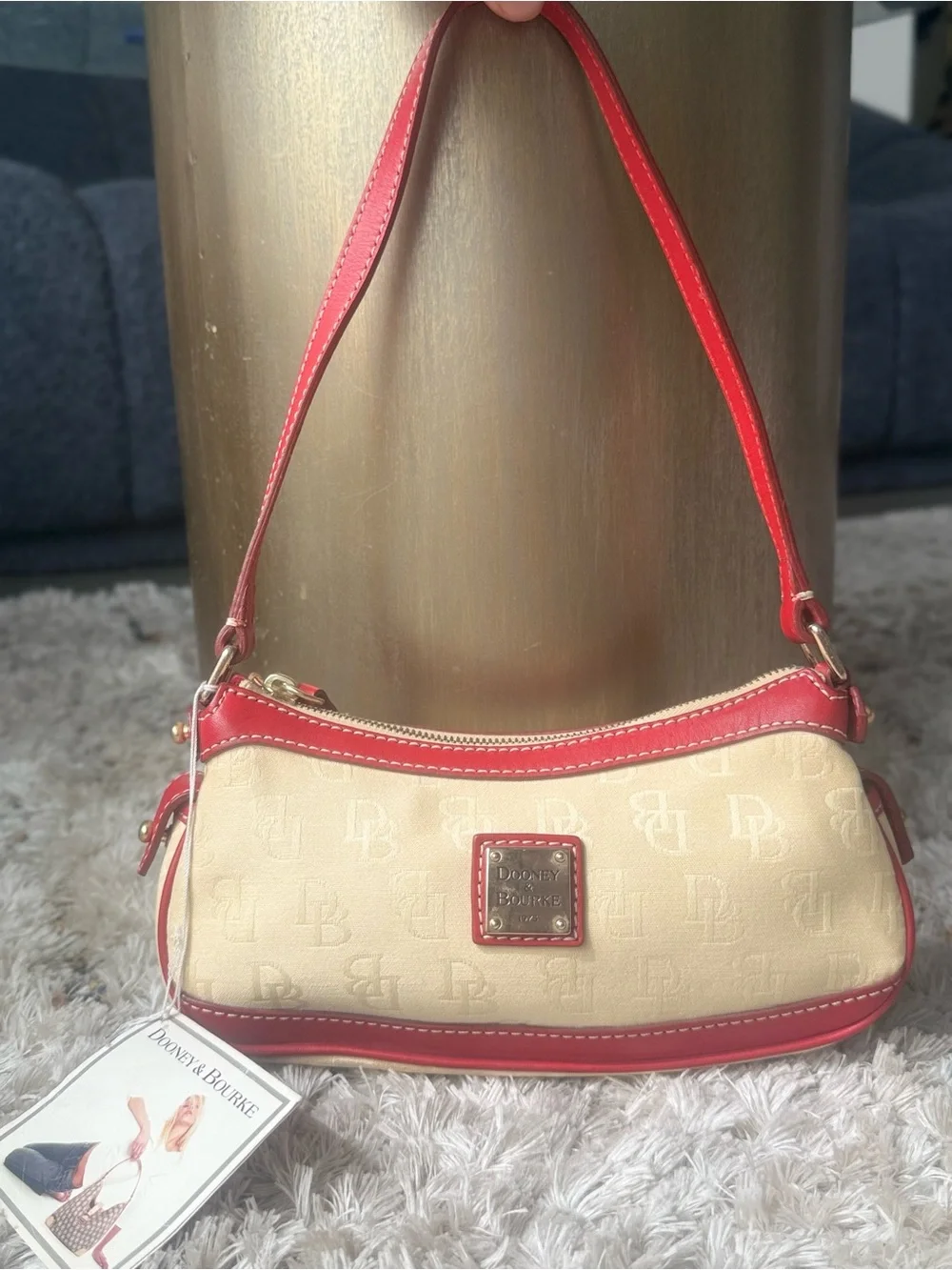 DOONEY & BOURKE NWT VINTAGE CREAM & RED SHOULDER BAG